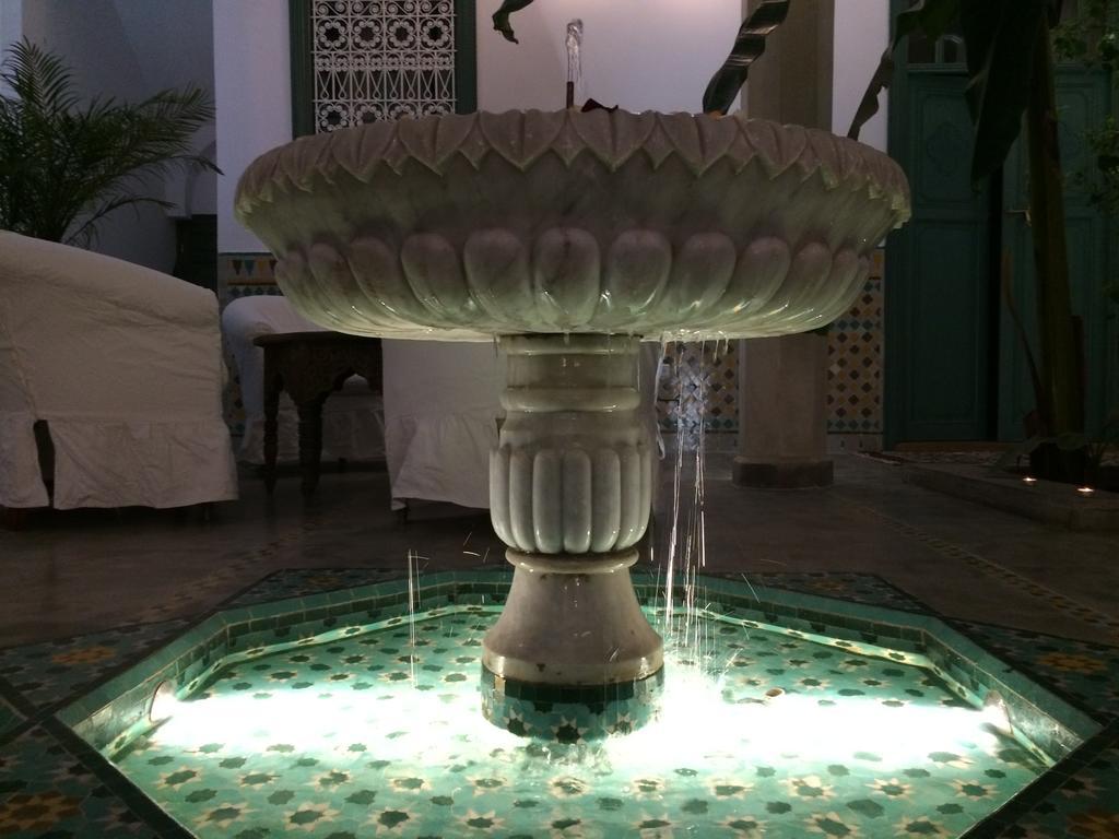 Riad Azahar Marrakesh Bagian luar foto