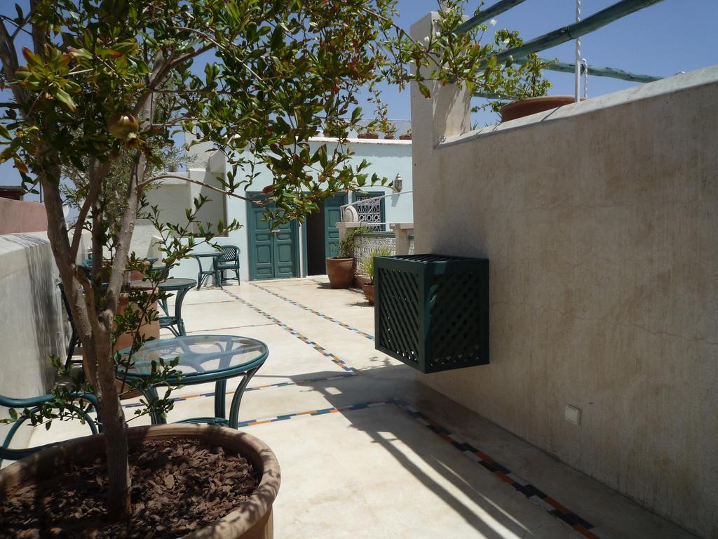 Riad Azahar Marrakesh Bagian luar foto