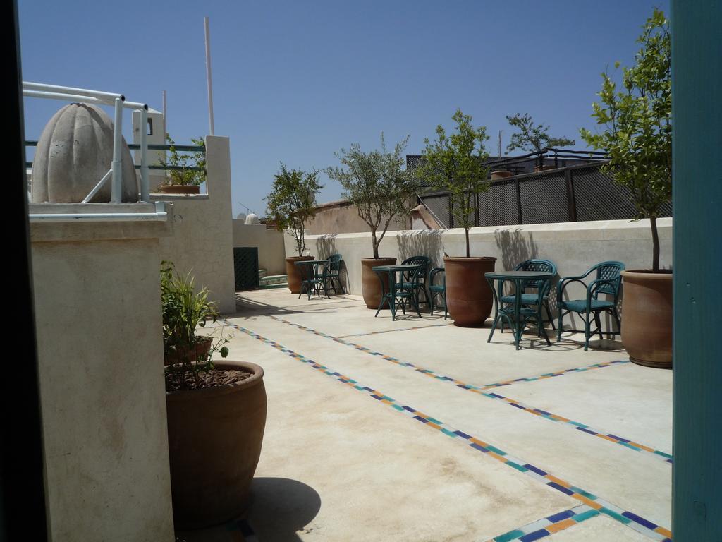 Riad Azahar Marrakesh Bagian luar foto