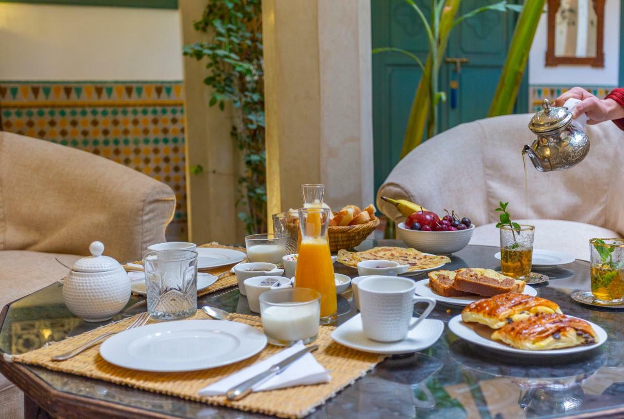 Riad Azahar Marrakesh Bagian luar foto